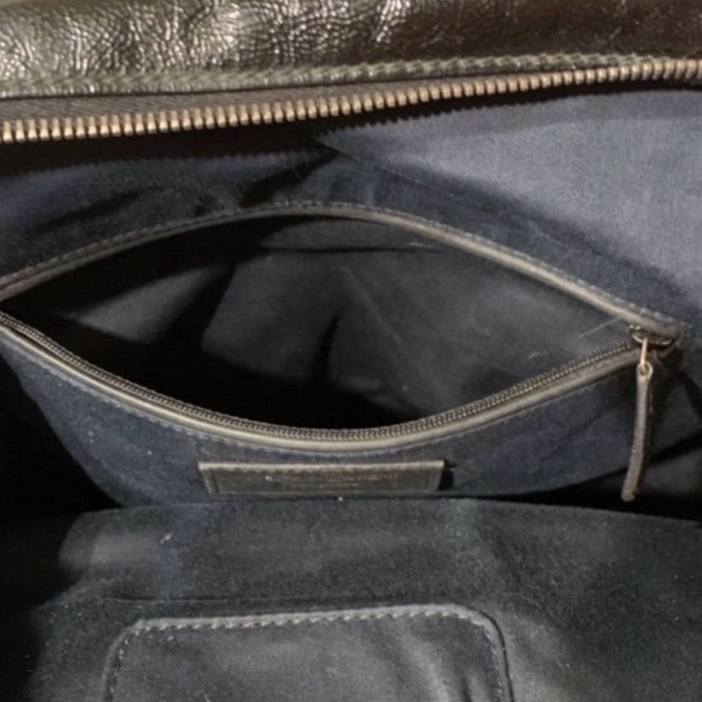 YSL Easy Boston Patent Leather Enamel Black Bag - Picture 5 of 14